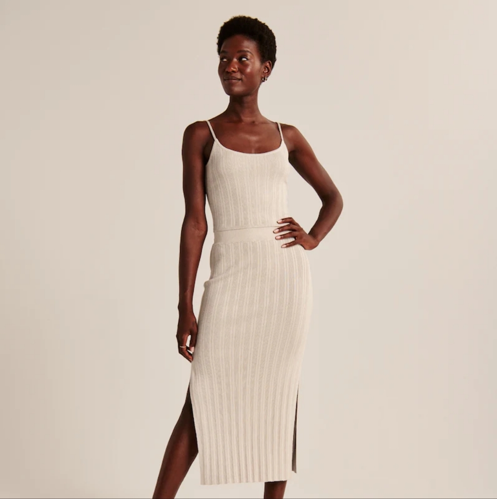 ABERCROMBIE AND FITCH Womens slimmed midaxi skirt